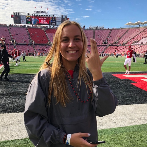 Meet your Posher, Paige - Picture 1 of 1